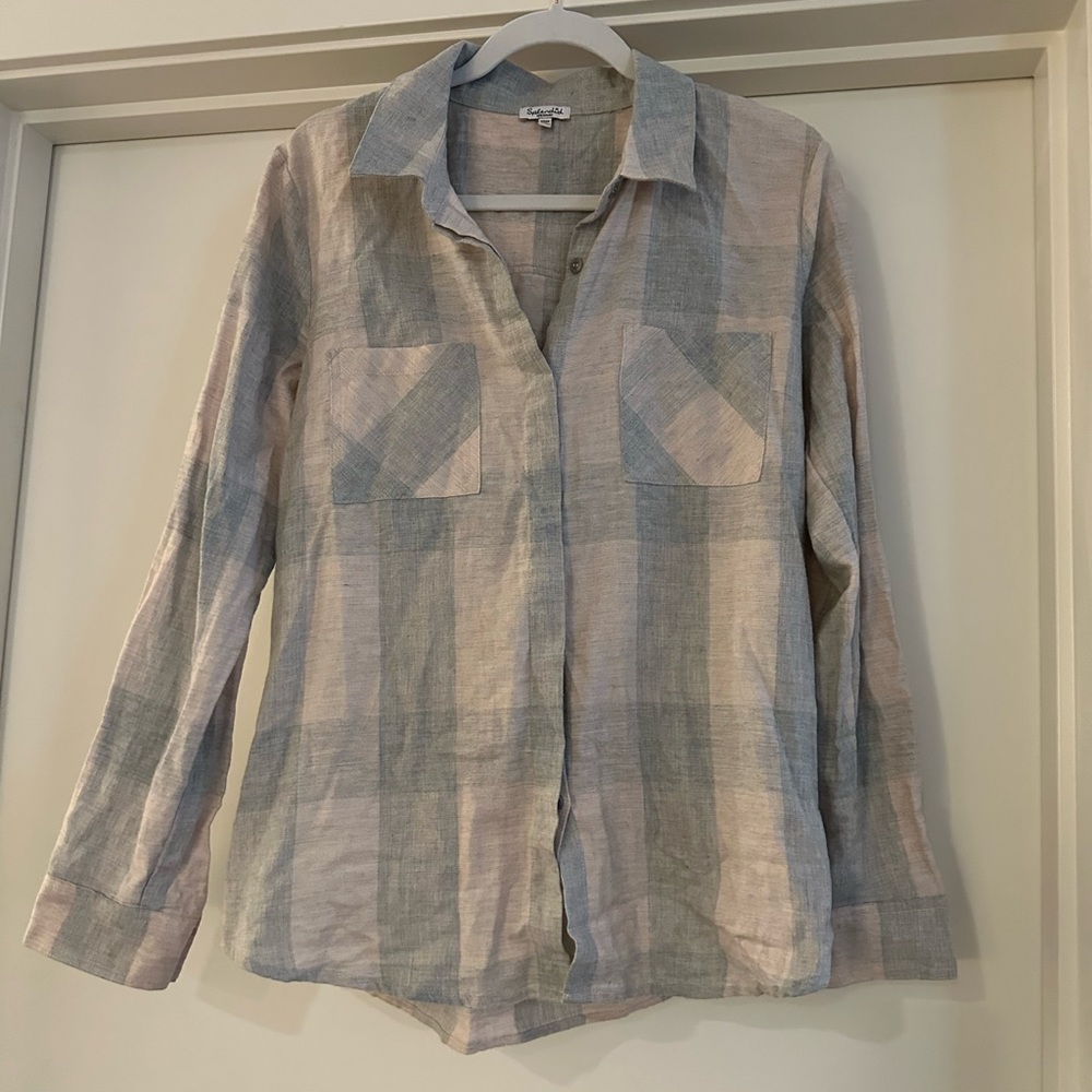 Splendid pale pink and light gray flannel
